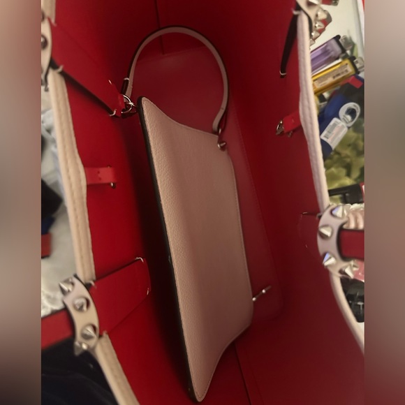 Christian Louboutin - Picture 10 of 14